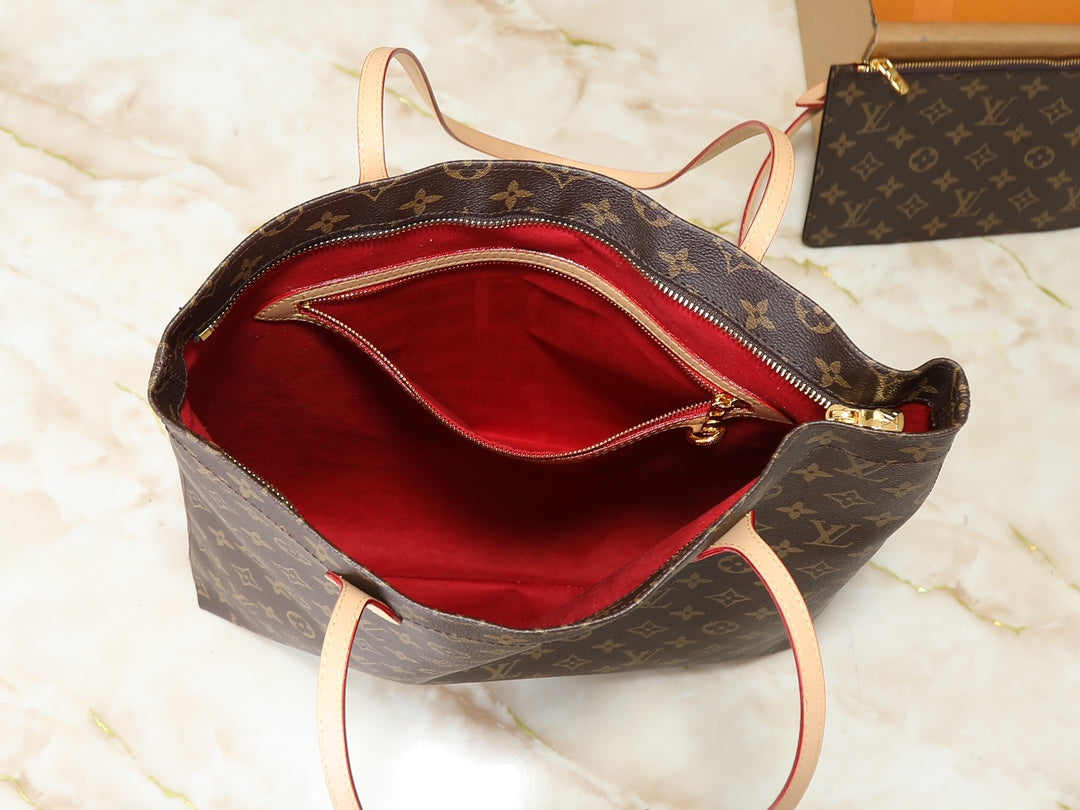 146PE173B Popular leather bag