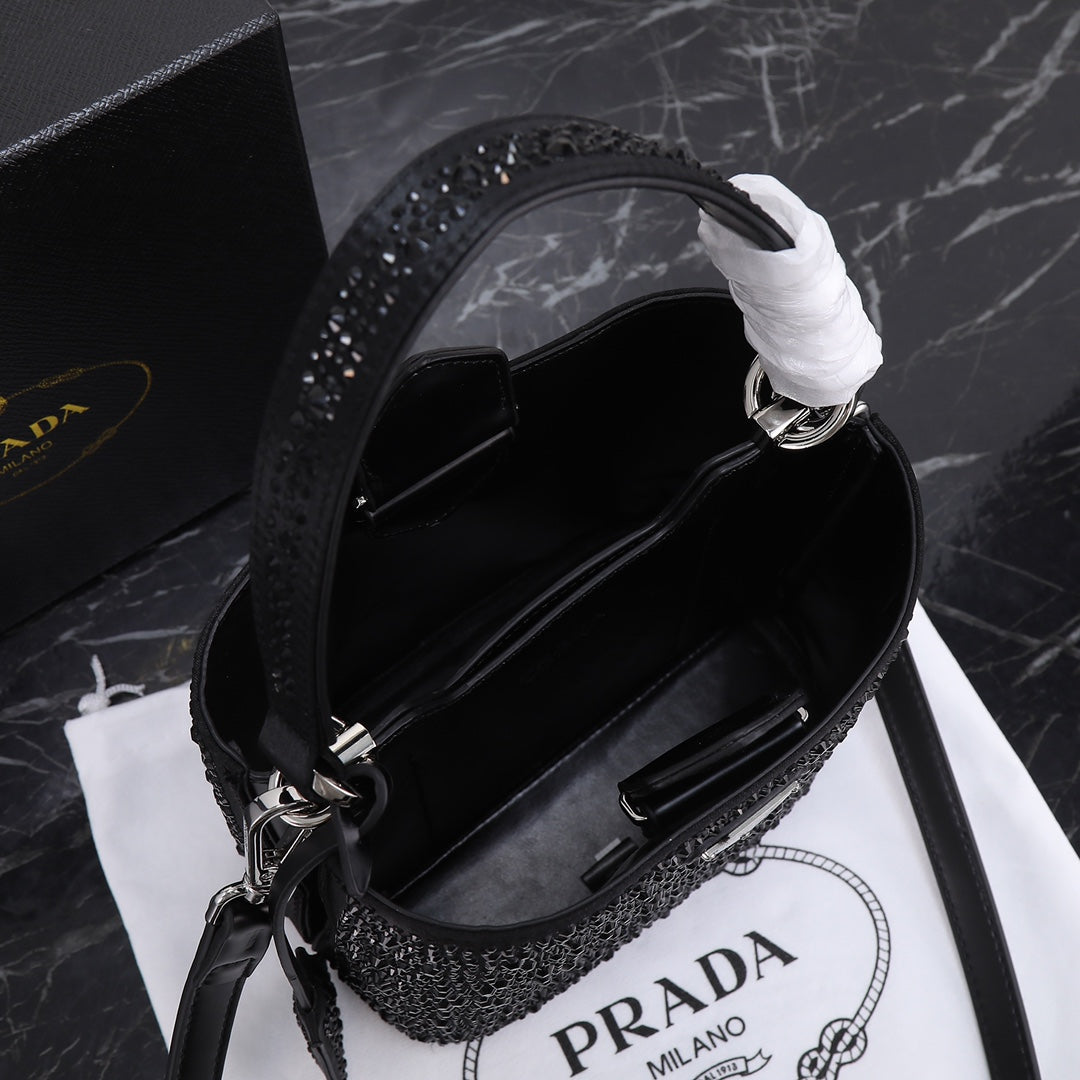 2XPD265B Popular    leather bag 
