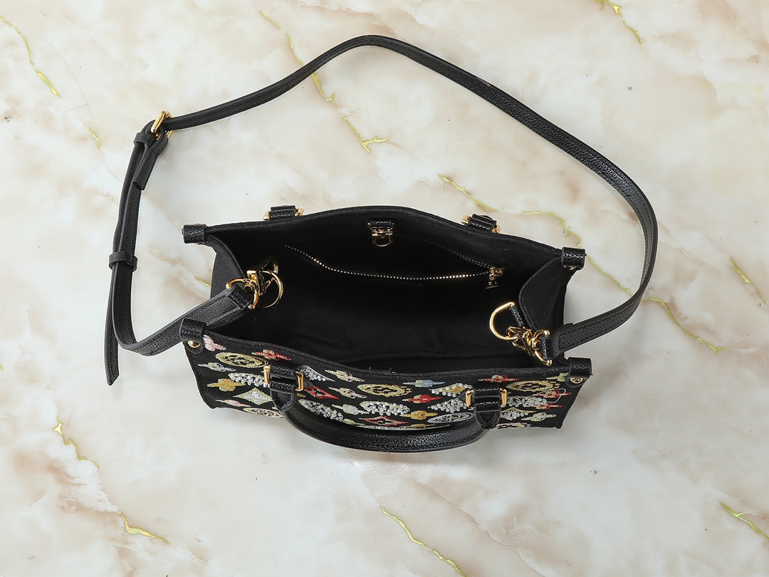 15RE22B Popular  genuine leather embroidered bag