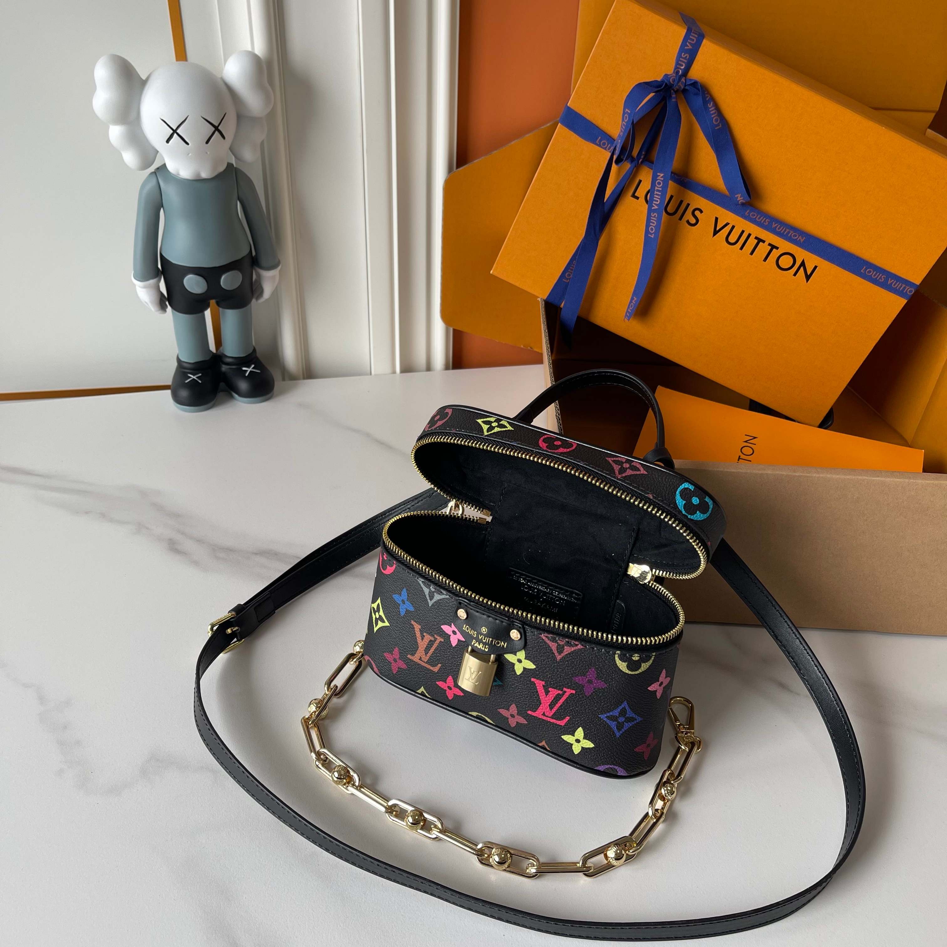 146PE38B Popular leather bag