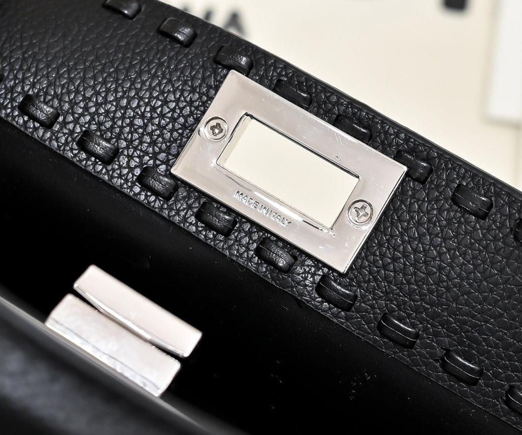 15RF136B Popular leather bag