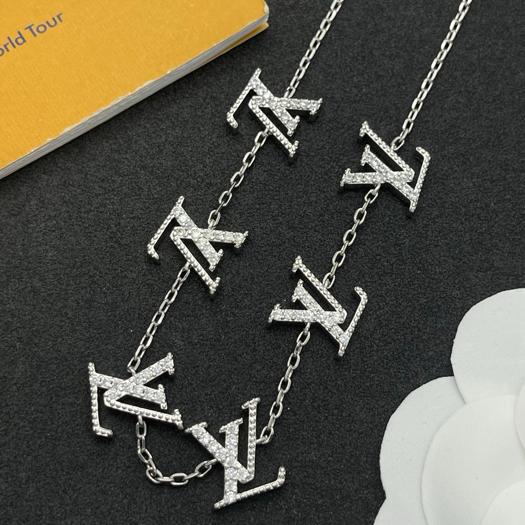 136NE69X Popular  Necklaces