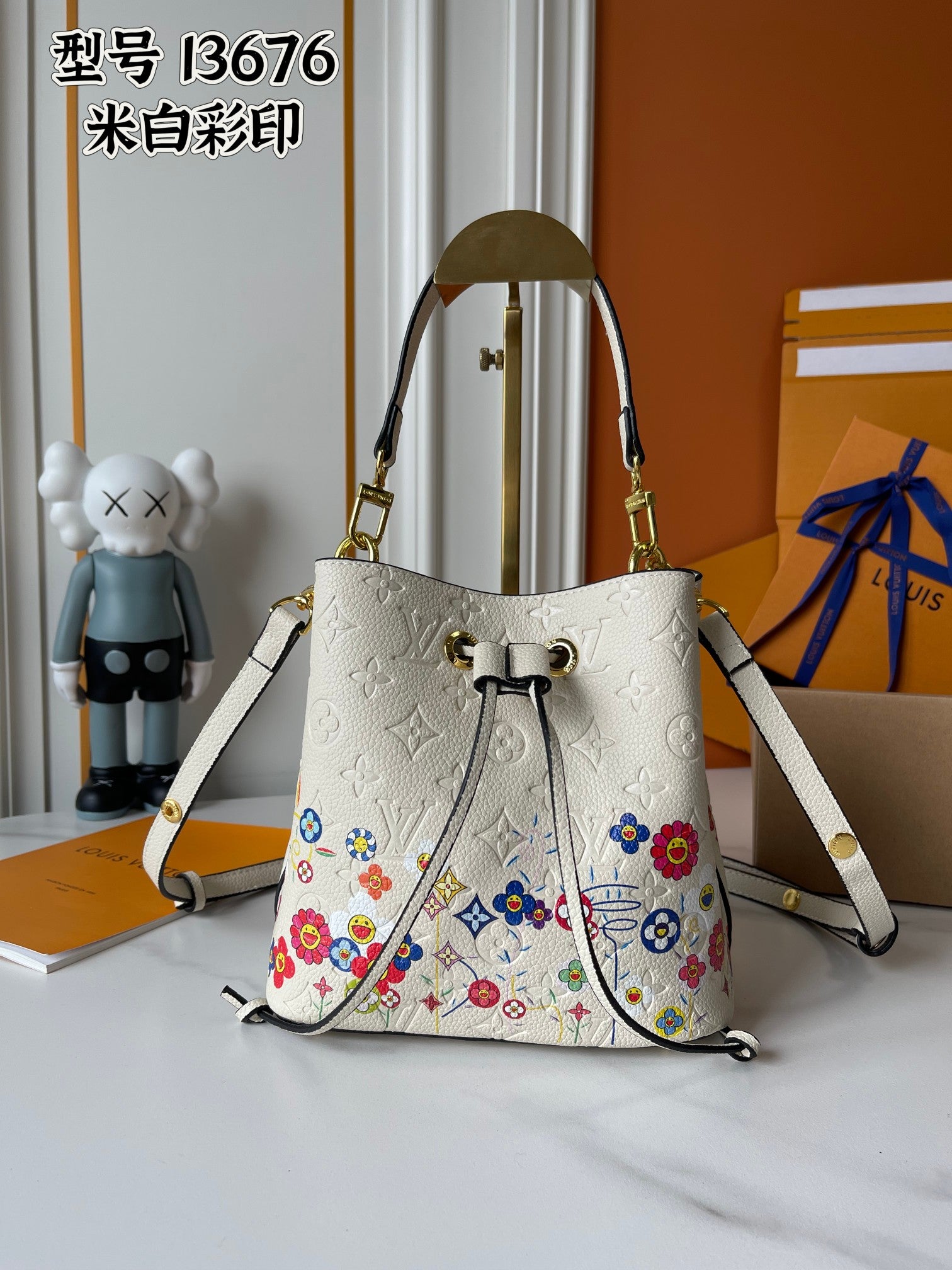 15RE33B  Popular   leather bag