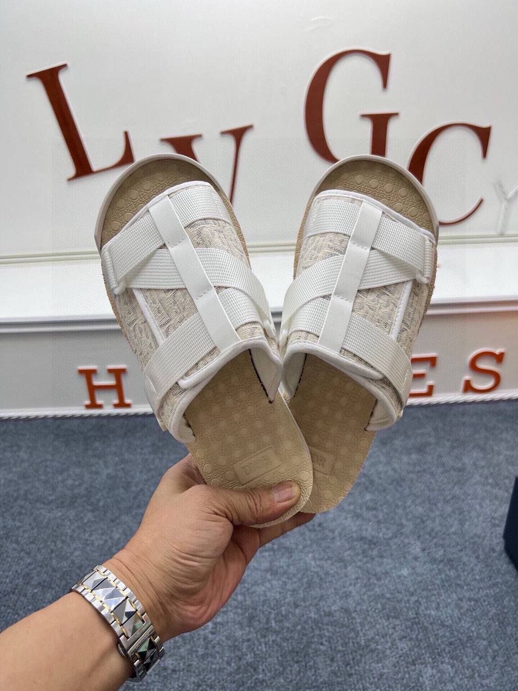 535ZD305Z Popular Slippers