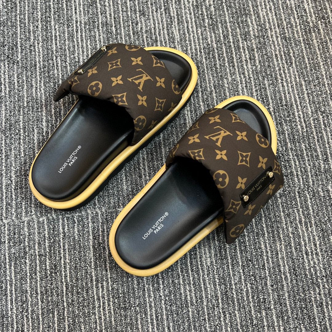5XE118Z Popular leather quality Slippers