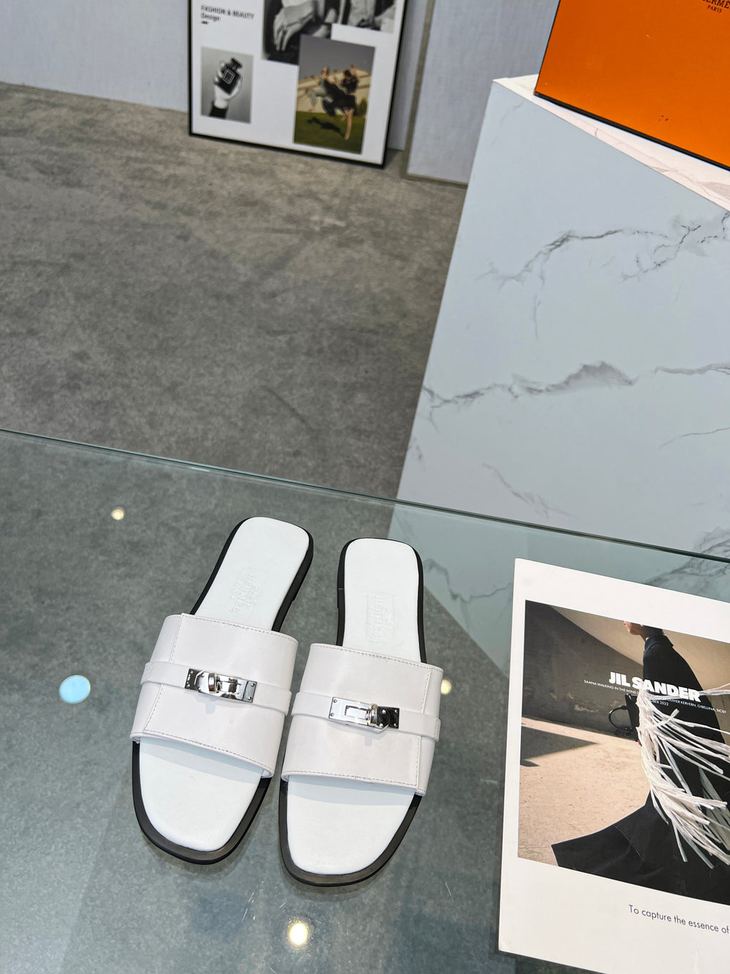 Z2X66H3 Popular high-quality leather Shoes