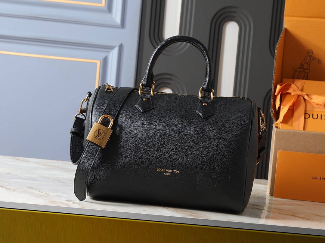 146PE40B Popular leather bag
