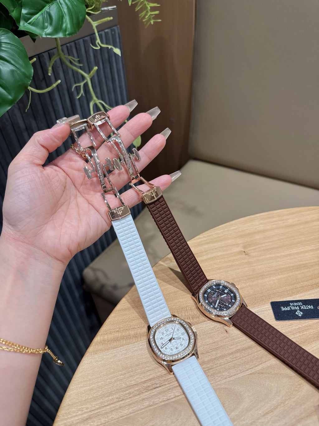 136NA3L  Popular Watches