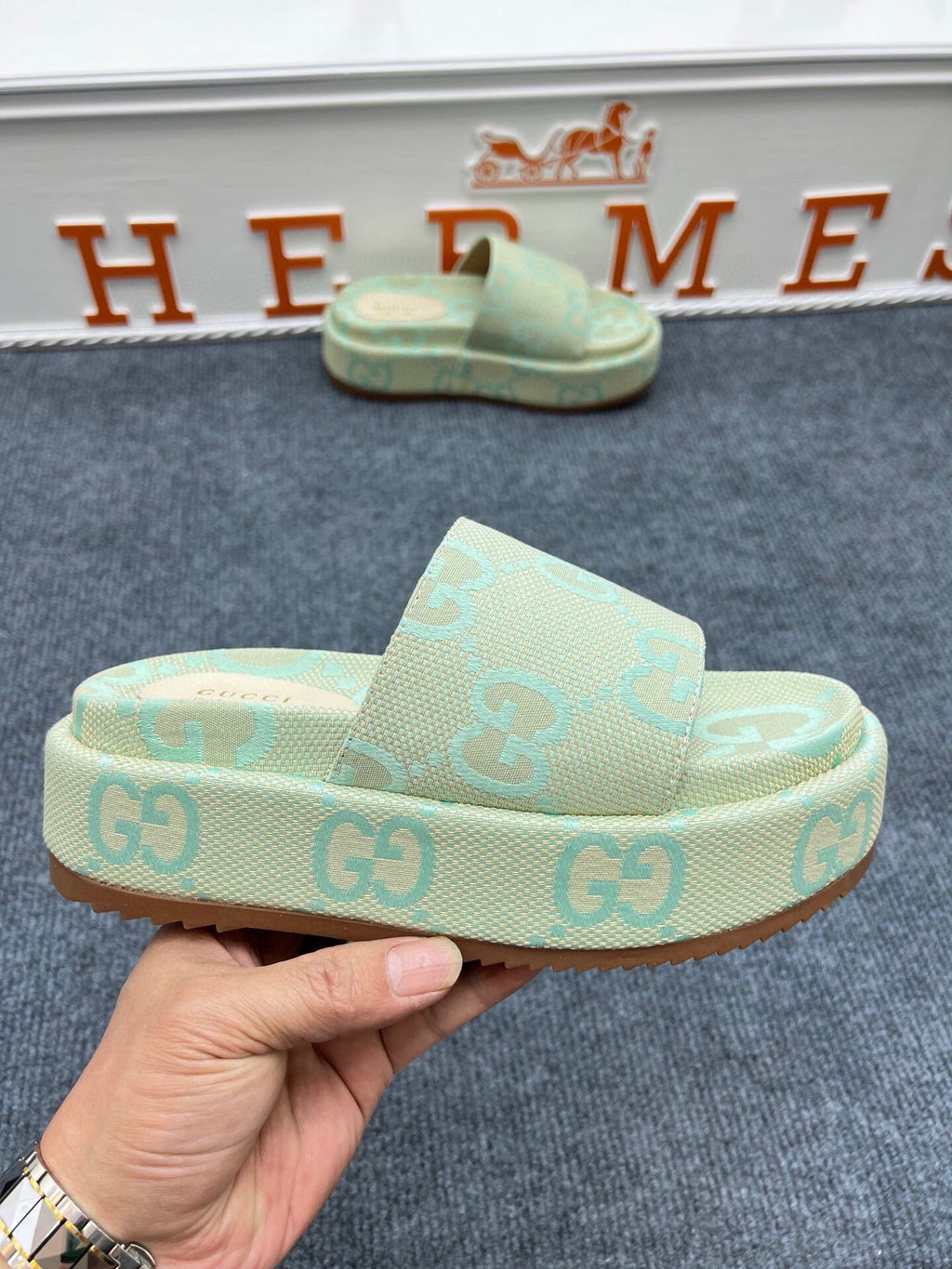 54B122Z Popular slippers  Sole thickness 5.5cm