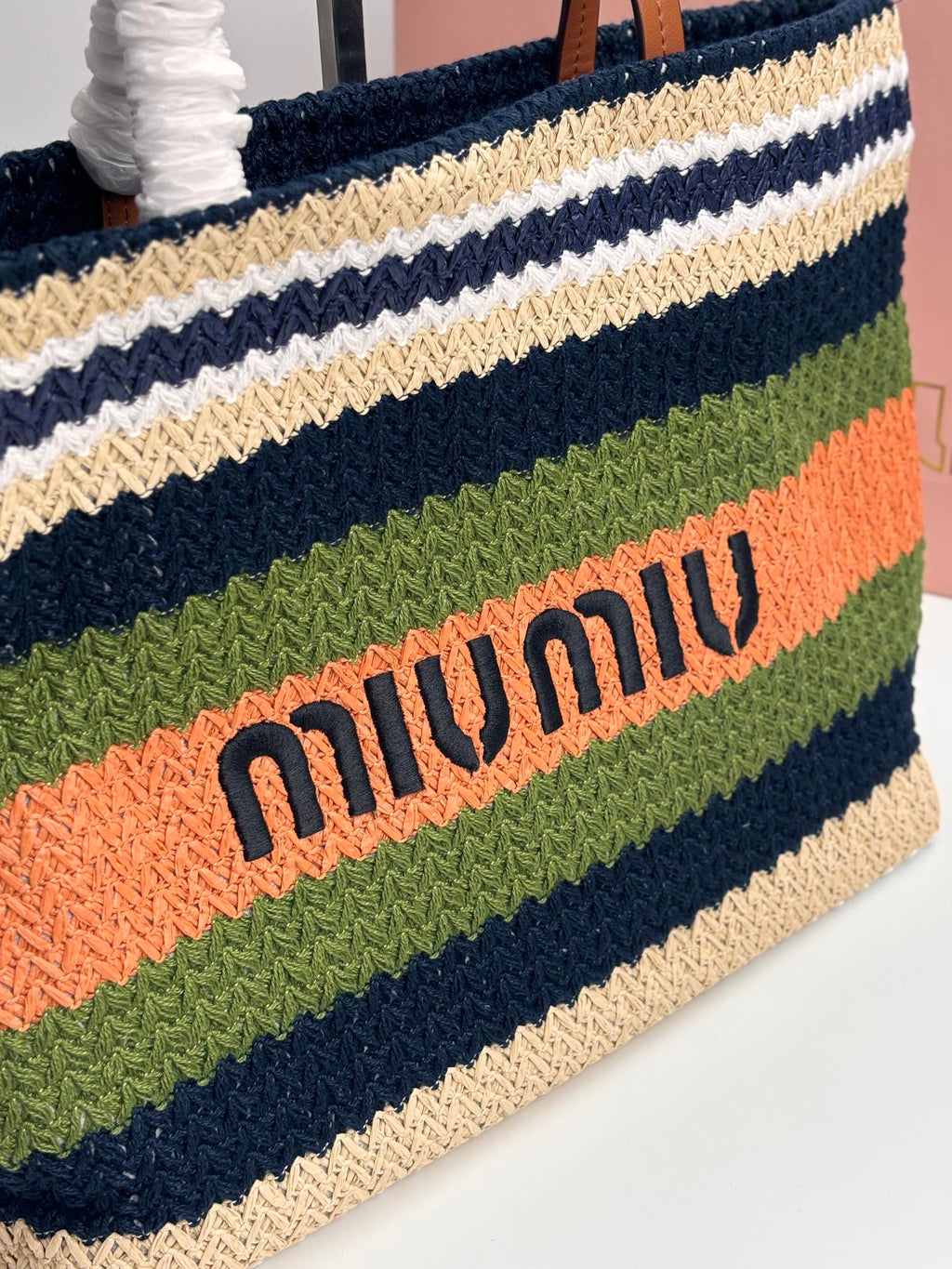 1XA78B Popular    Woven Bag