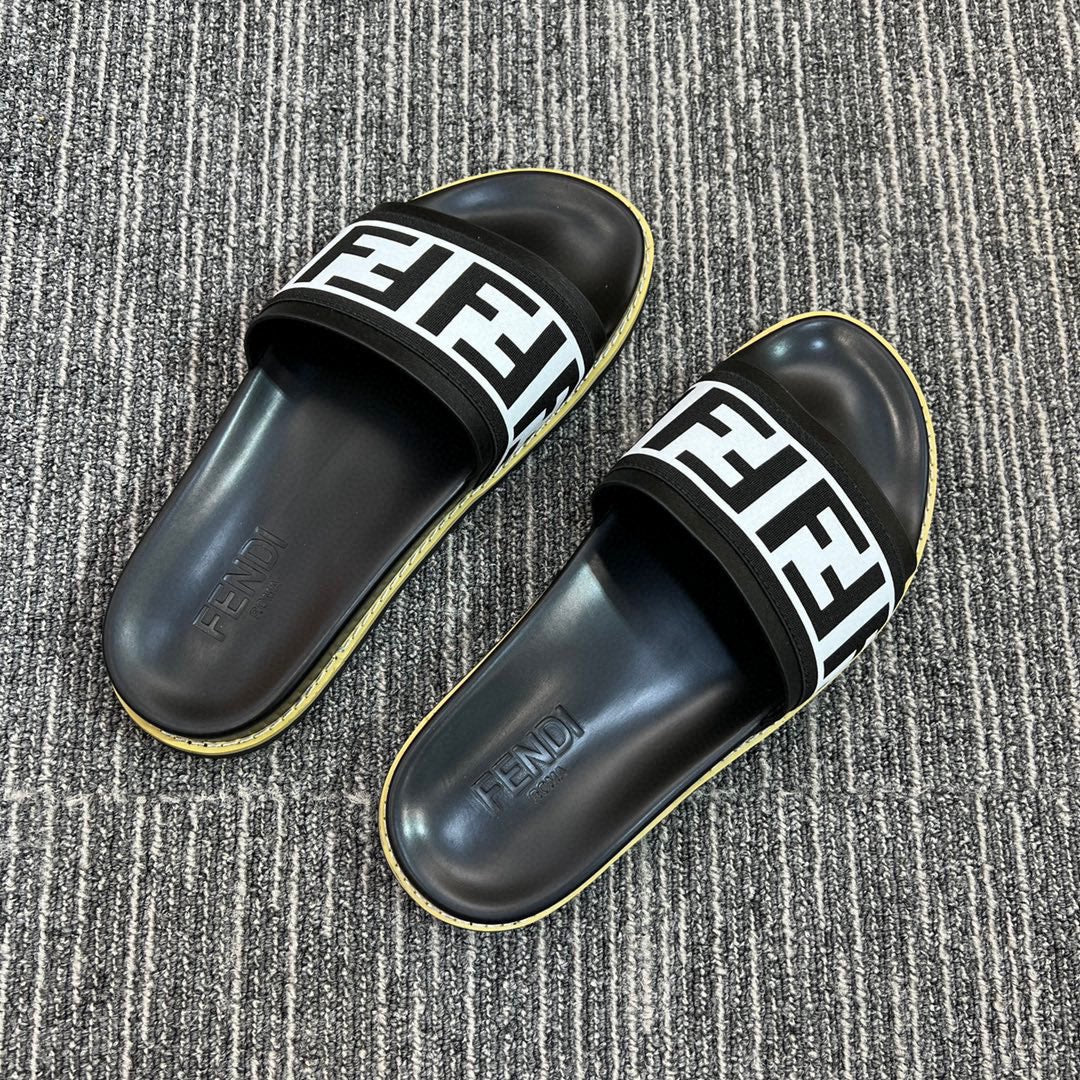5YF111Z Popular Slippers
