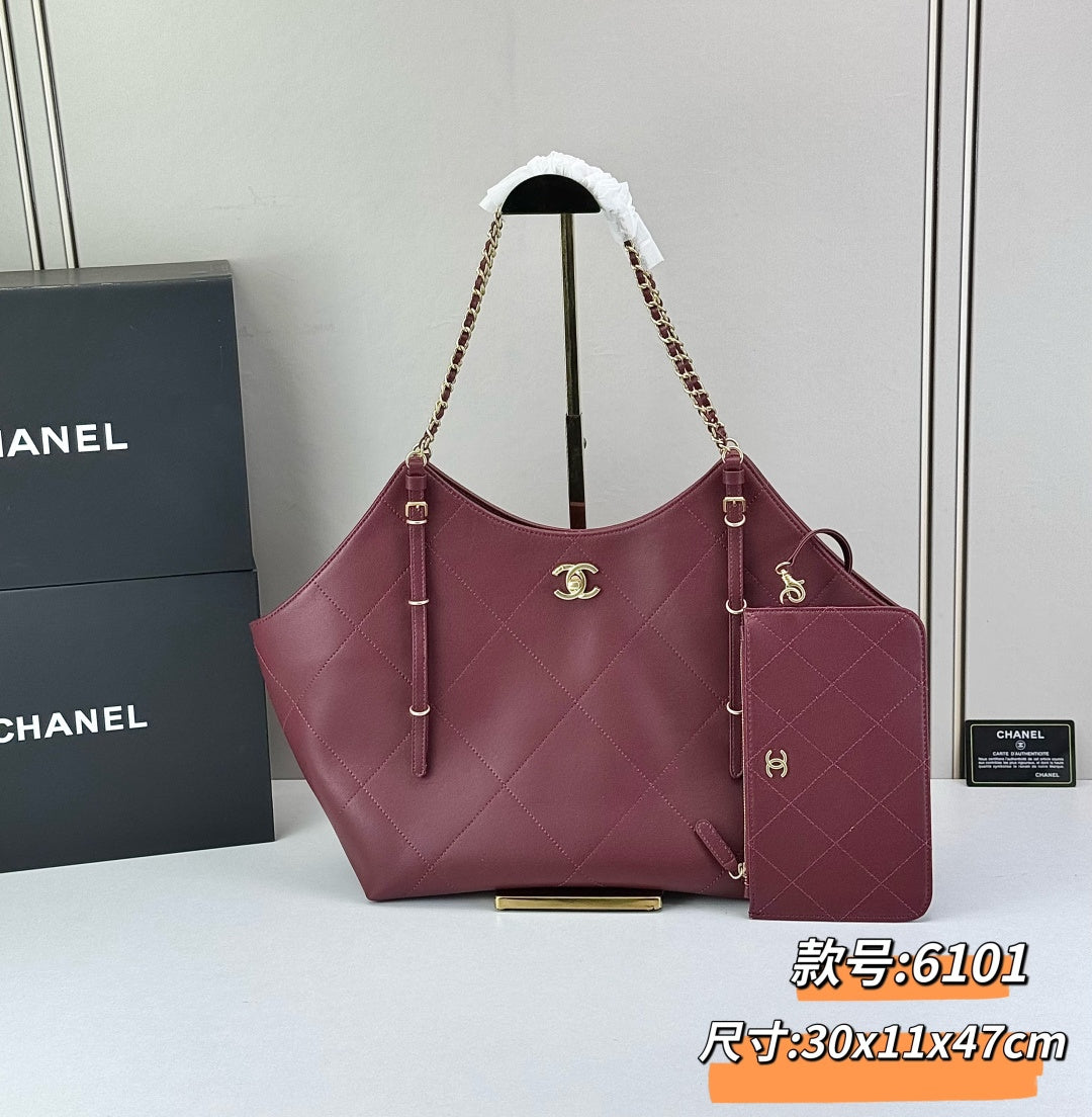 146PC11B Popular leather bag