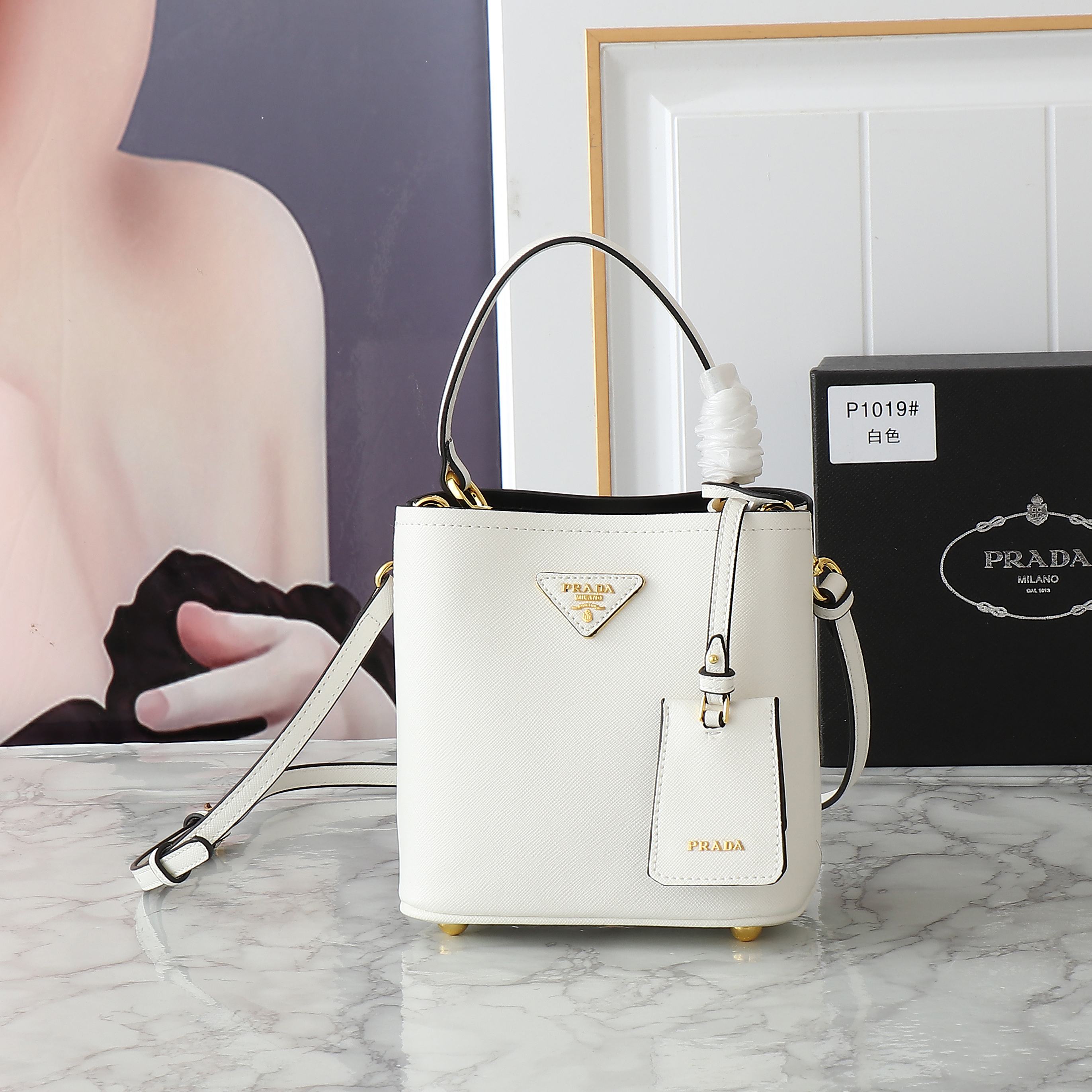 1WP102B Popular  leather bag