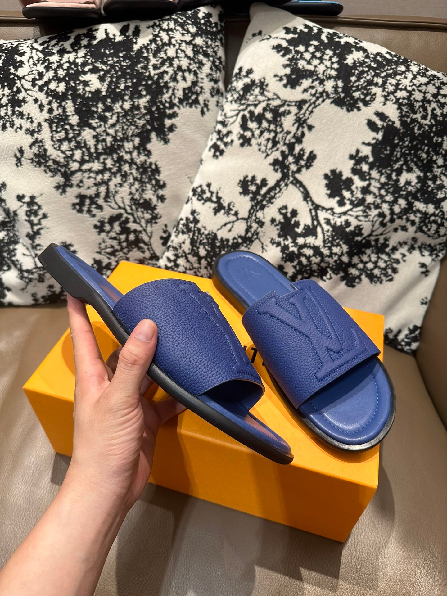 285ZE25Z  Popular leather Shoes