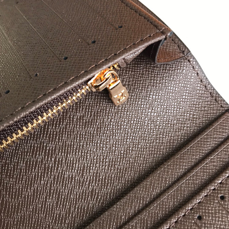 E2B Popular leather wallets