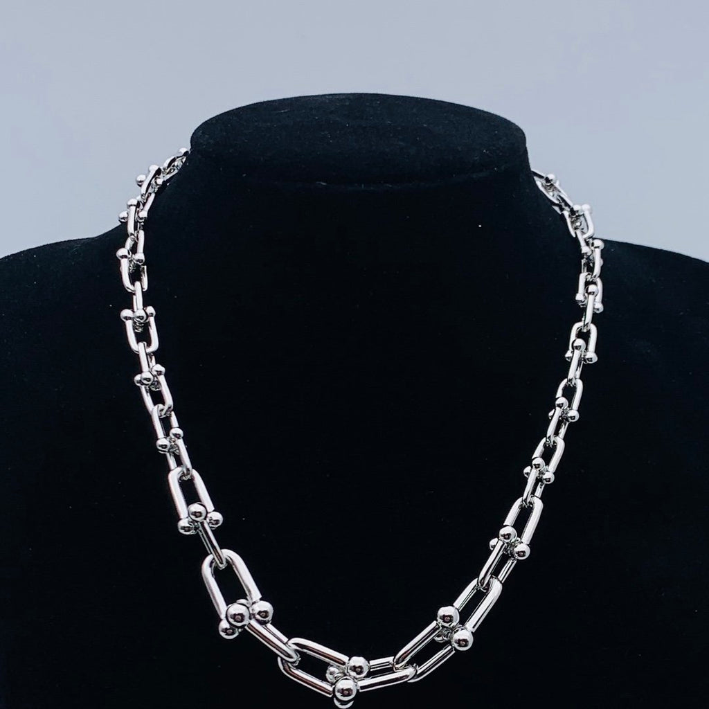 8XT30X  Popular     Earring Bracelets Necklaces