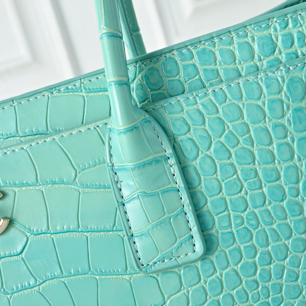 B1P46C178 Popular leather bag