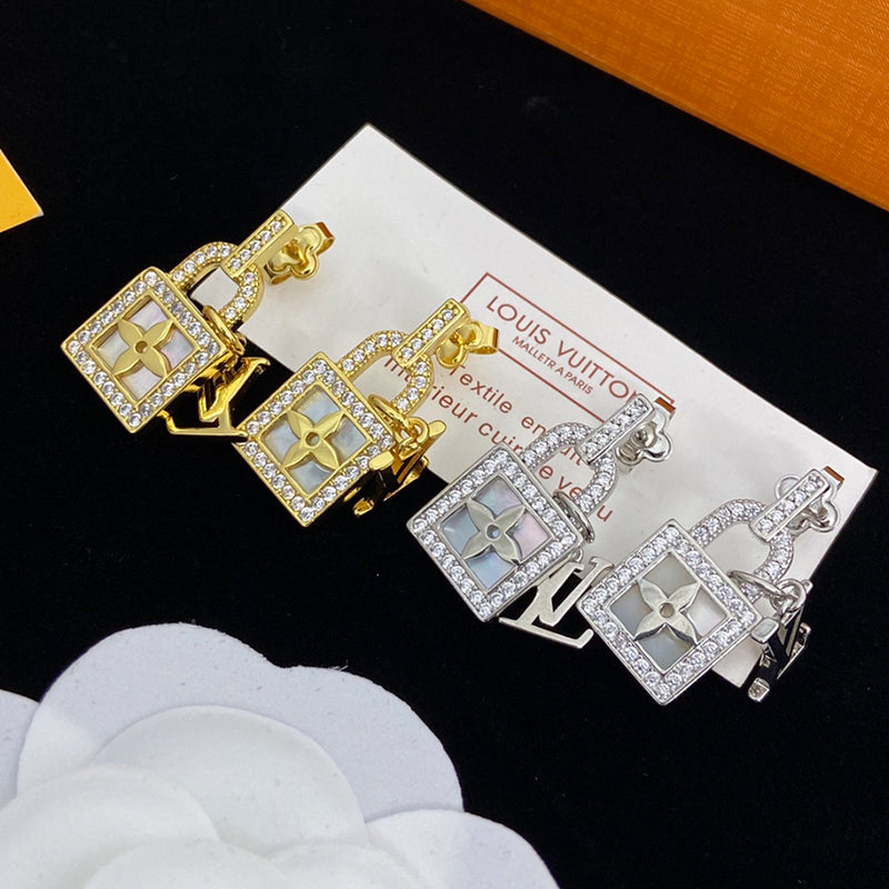 15ZE59E Popular Earrings