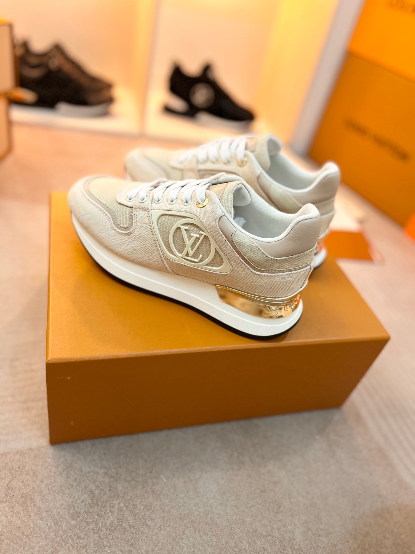 Z2P36E58 Popular high-quality leather Shoes