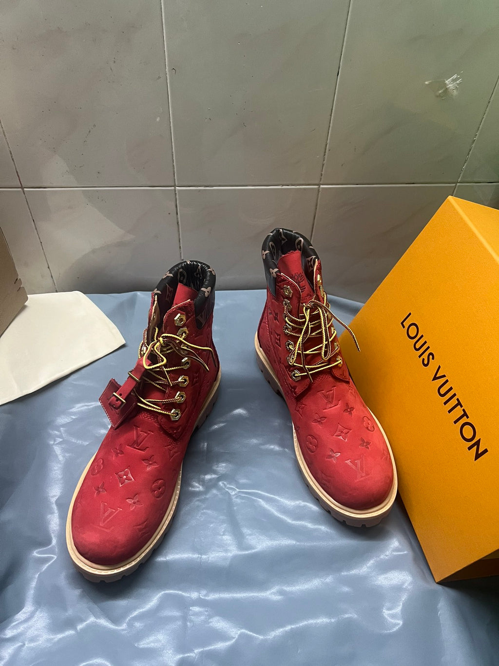 2105QE382Z Popular high-quality leather Boots