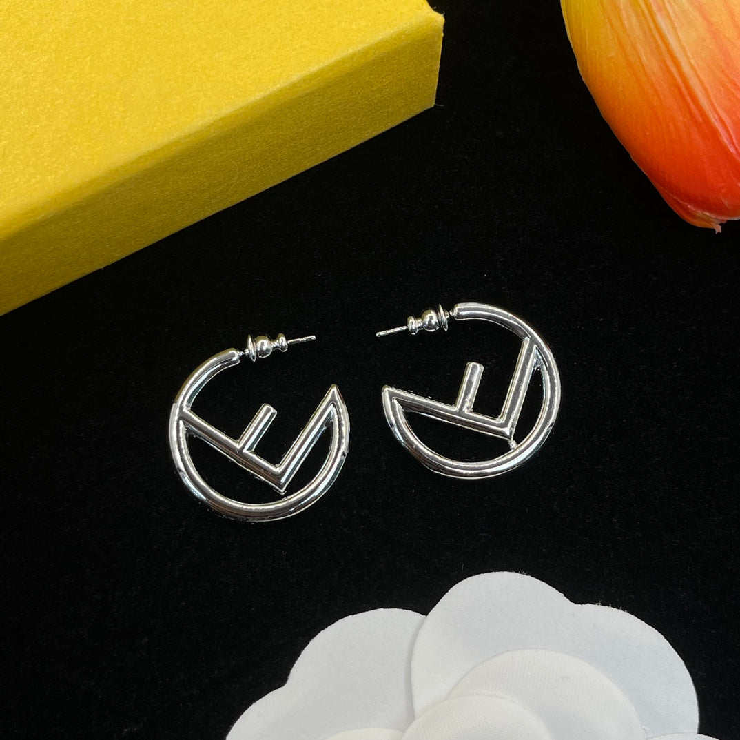 14F647E Popular  Earrings