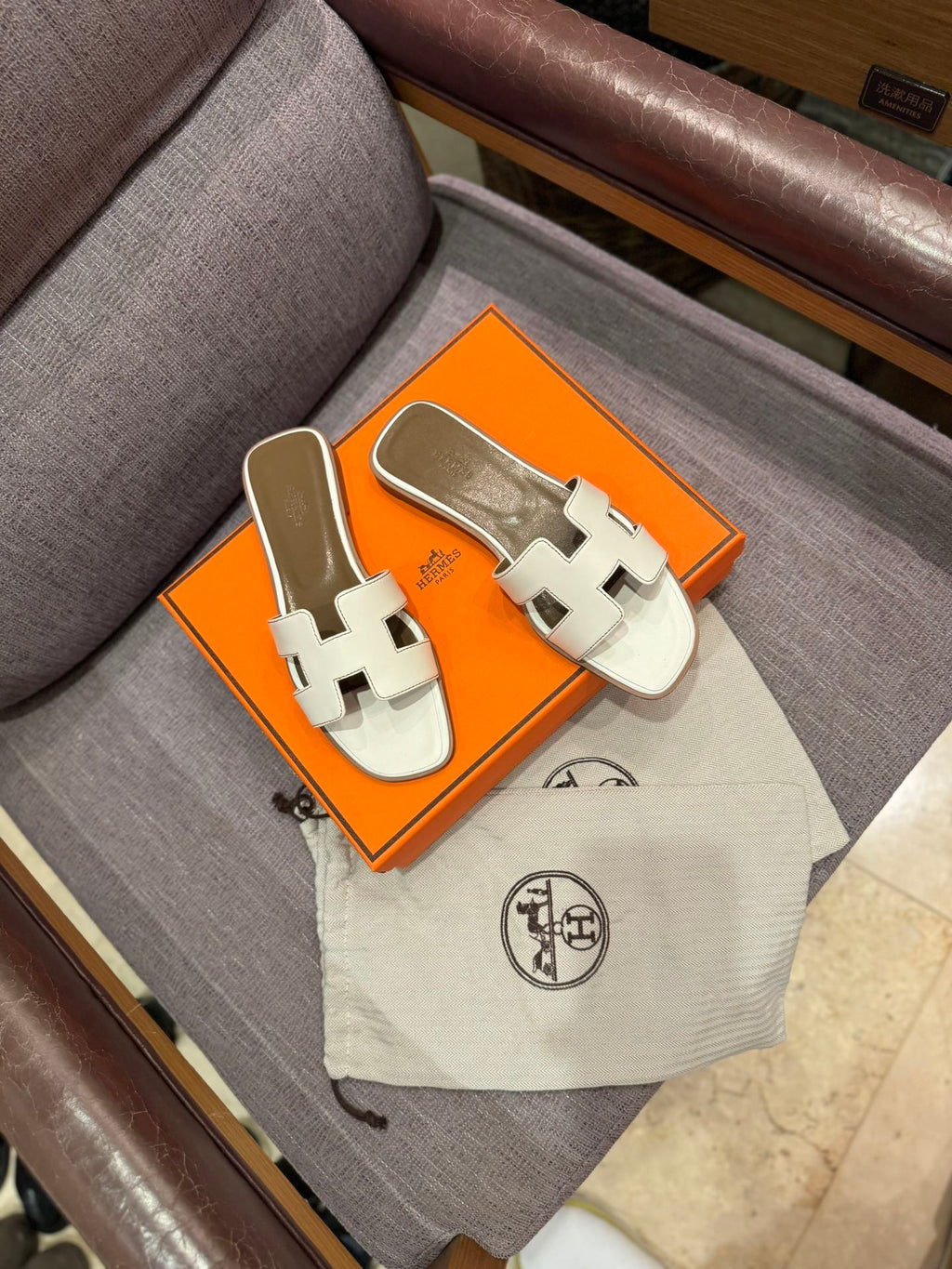 1ZH233Z Popular Slippers