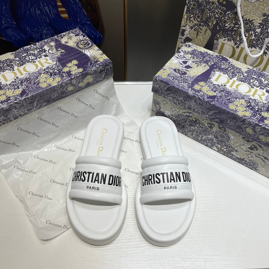 14D76Z Popular slippers