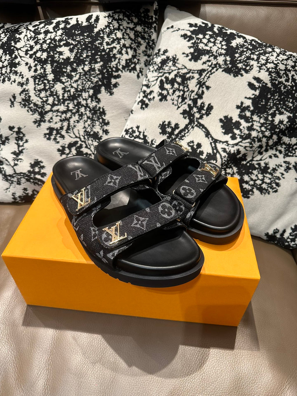 285ZE29Z  Popular leather Shoes