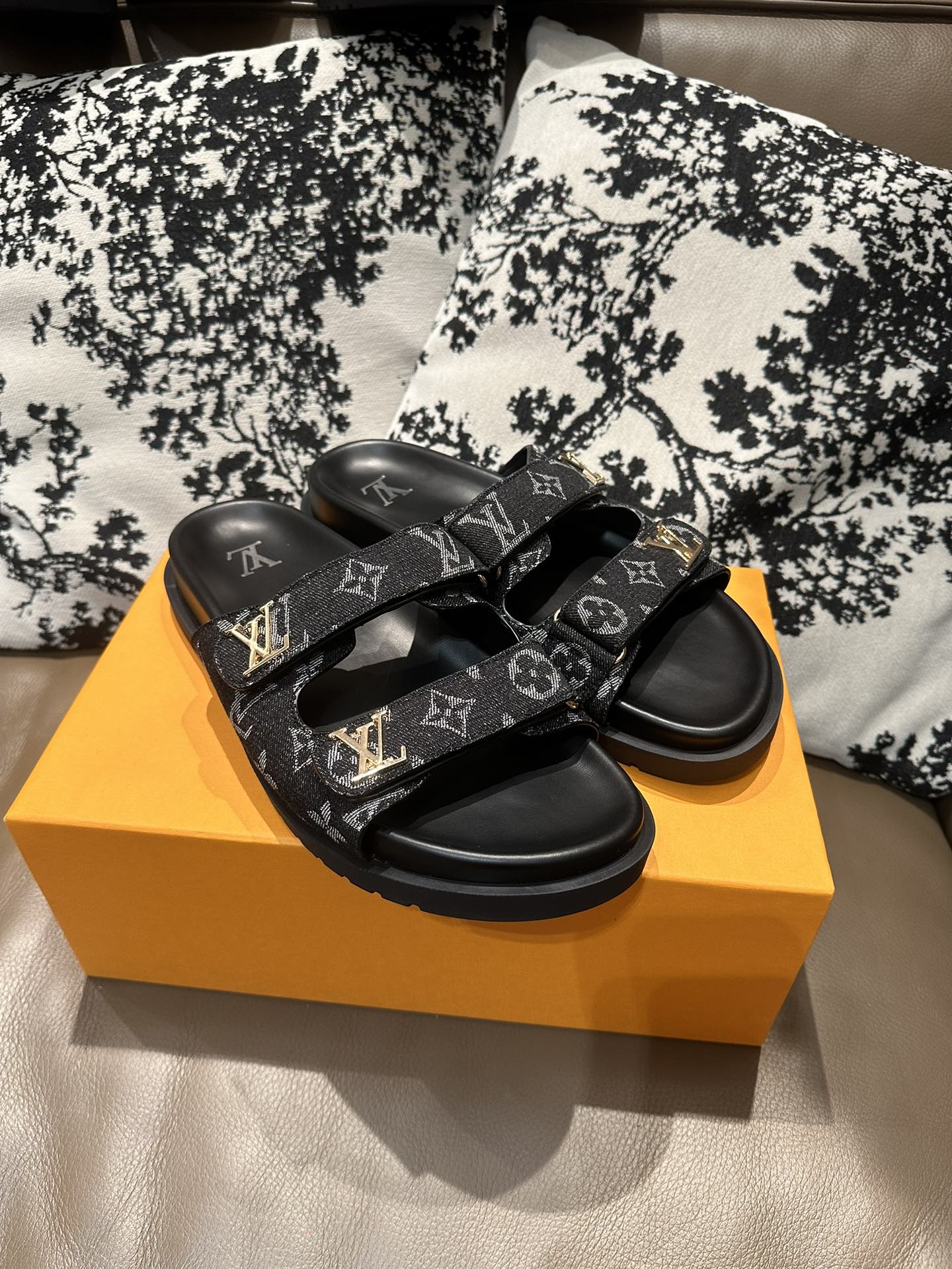 285ZE29Z  Popular leather Shoes