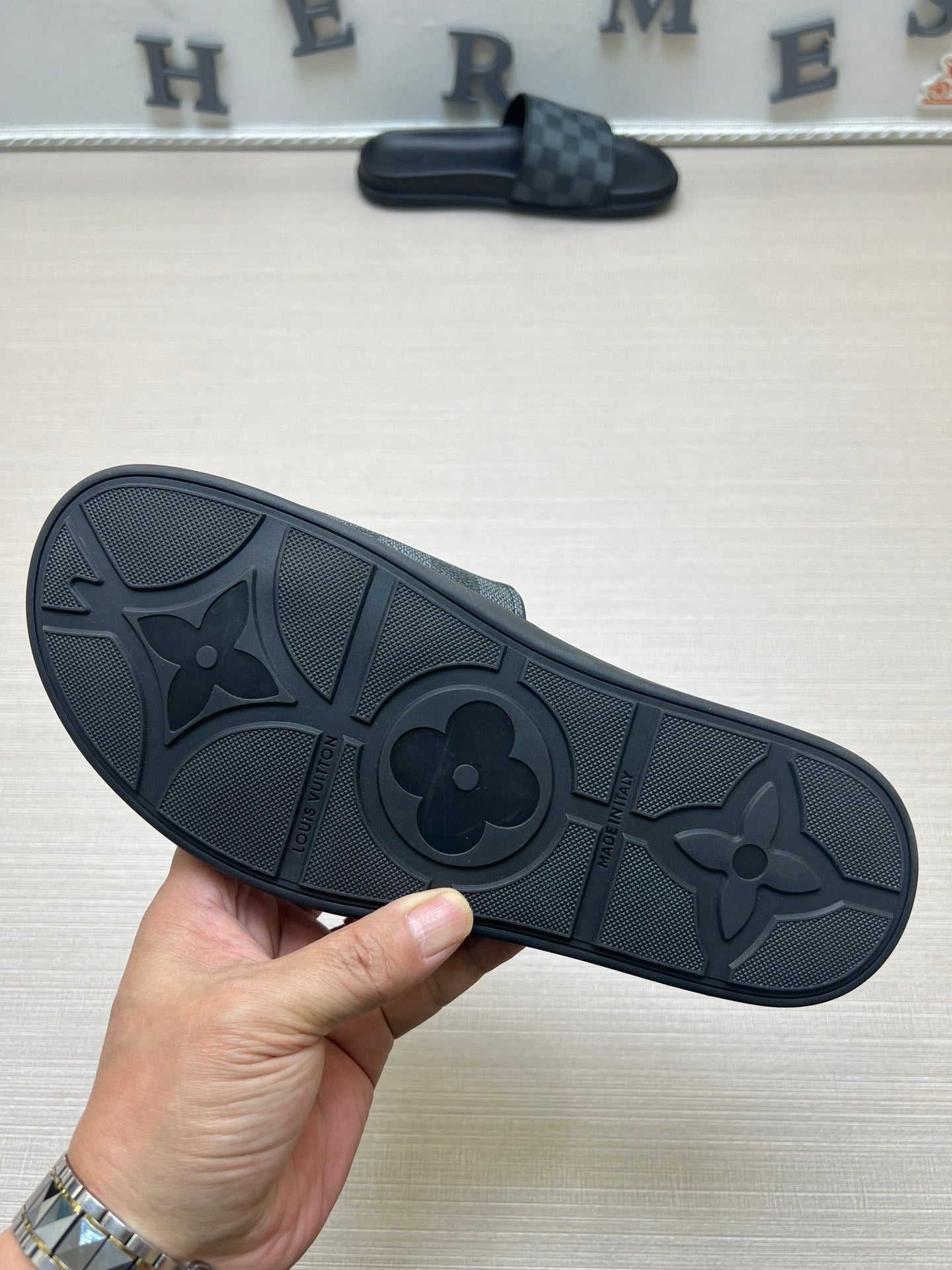 54E59Z Popular slippers