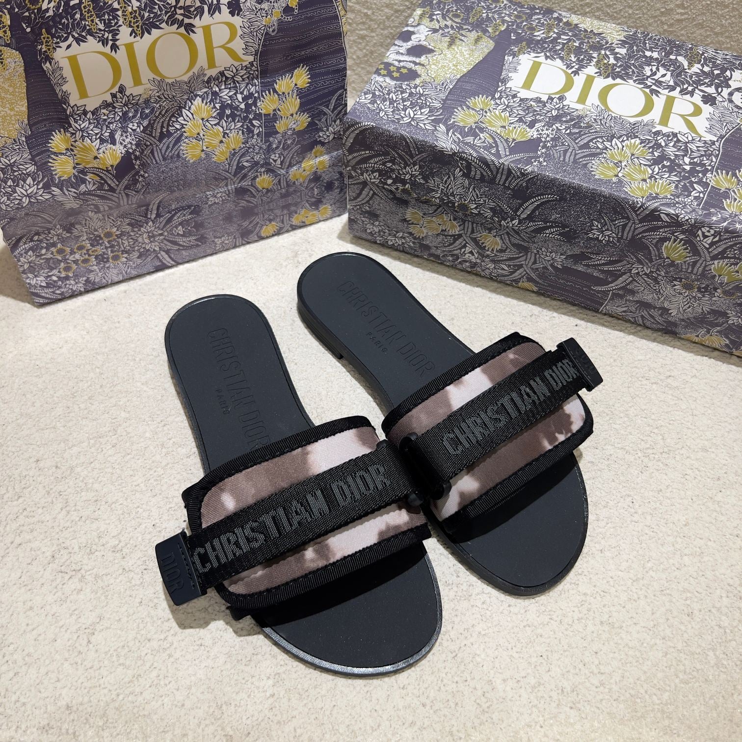 14D18Z Popular slippers