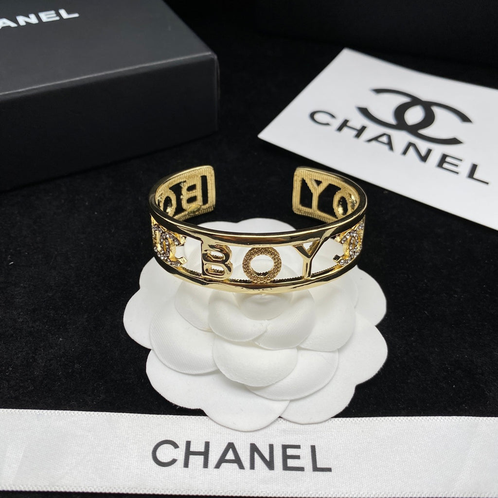 15QC31K  Popular Bracelets