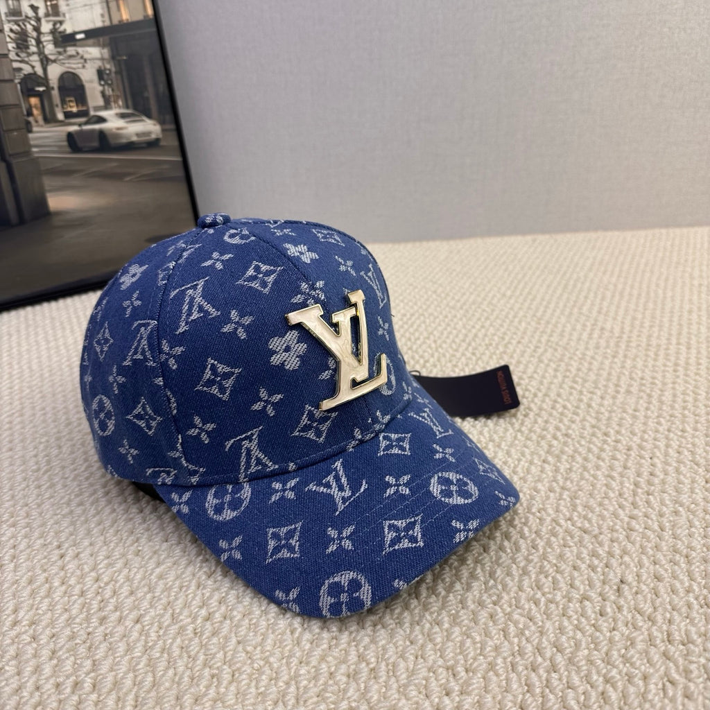 16XE32M Popular hats