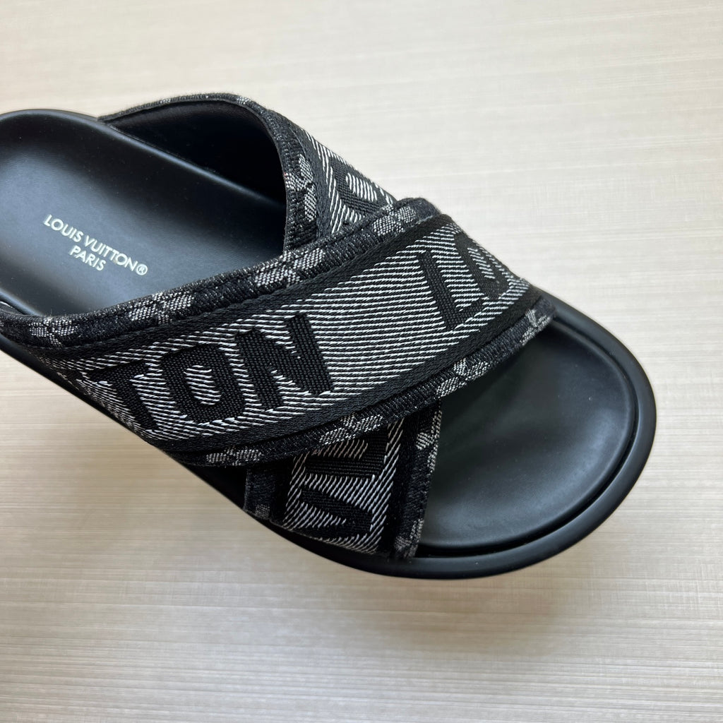 535ZE273Z Popular Slippers