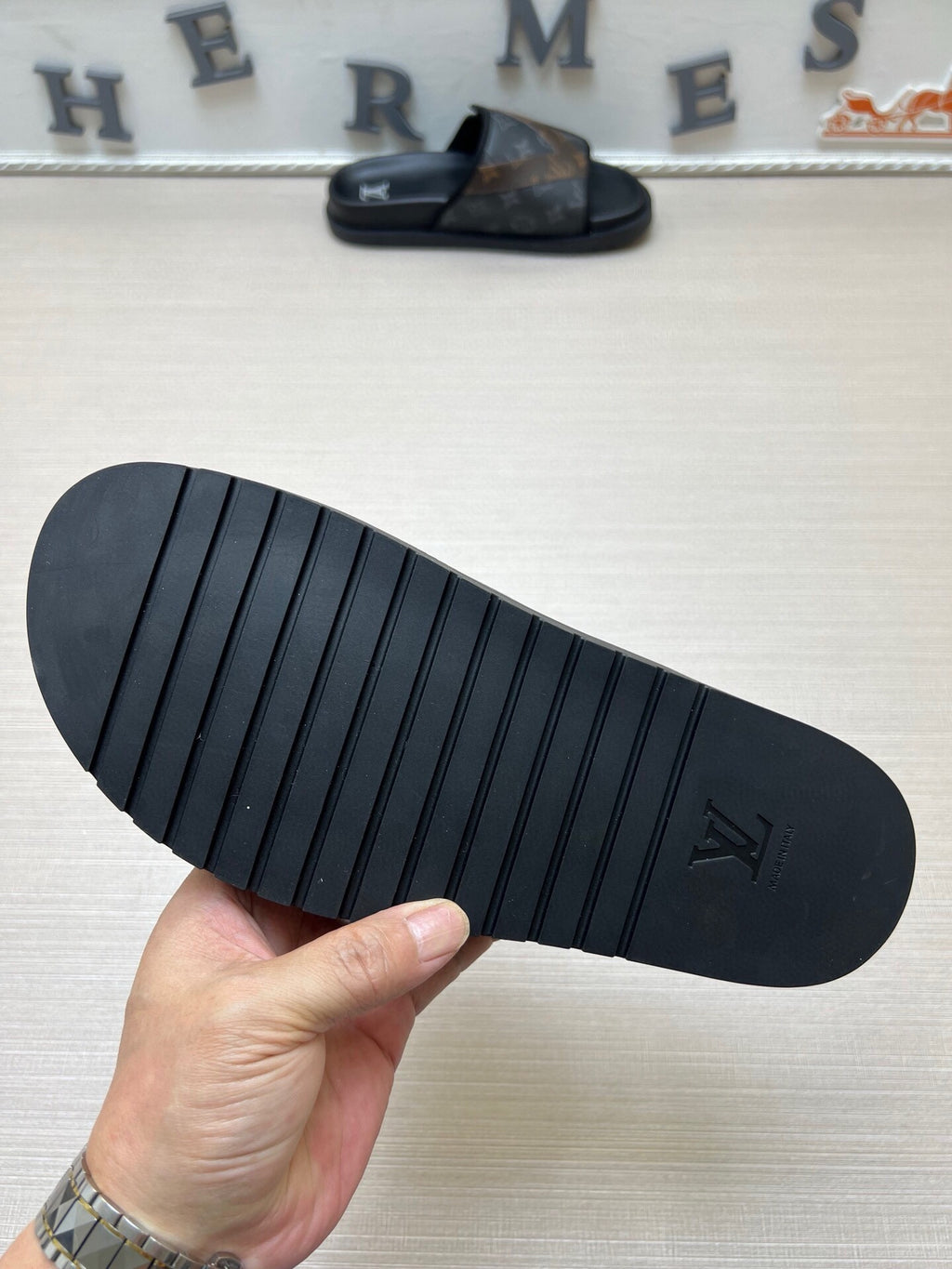 5WE251Z Popular Slippers