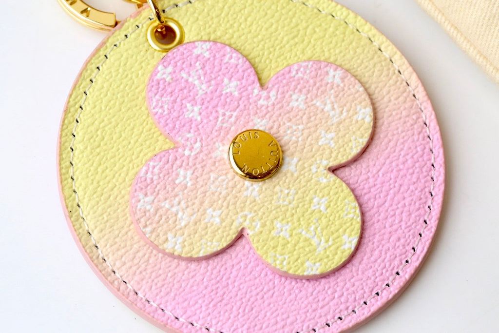 35QE21A Popular bag 's charms accessories