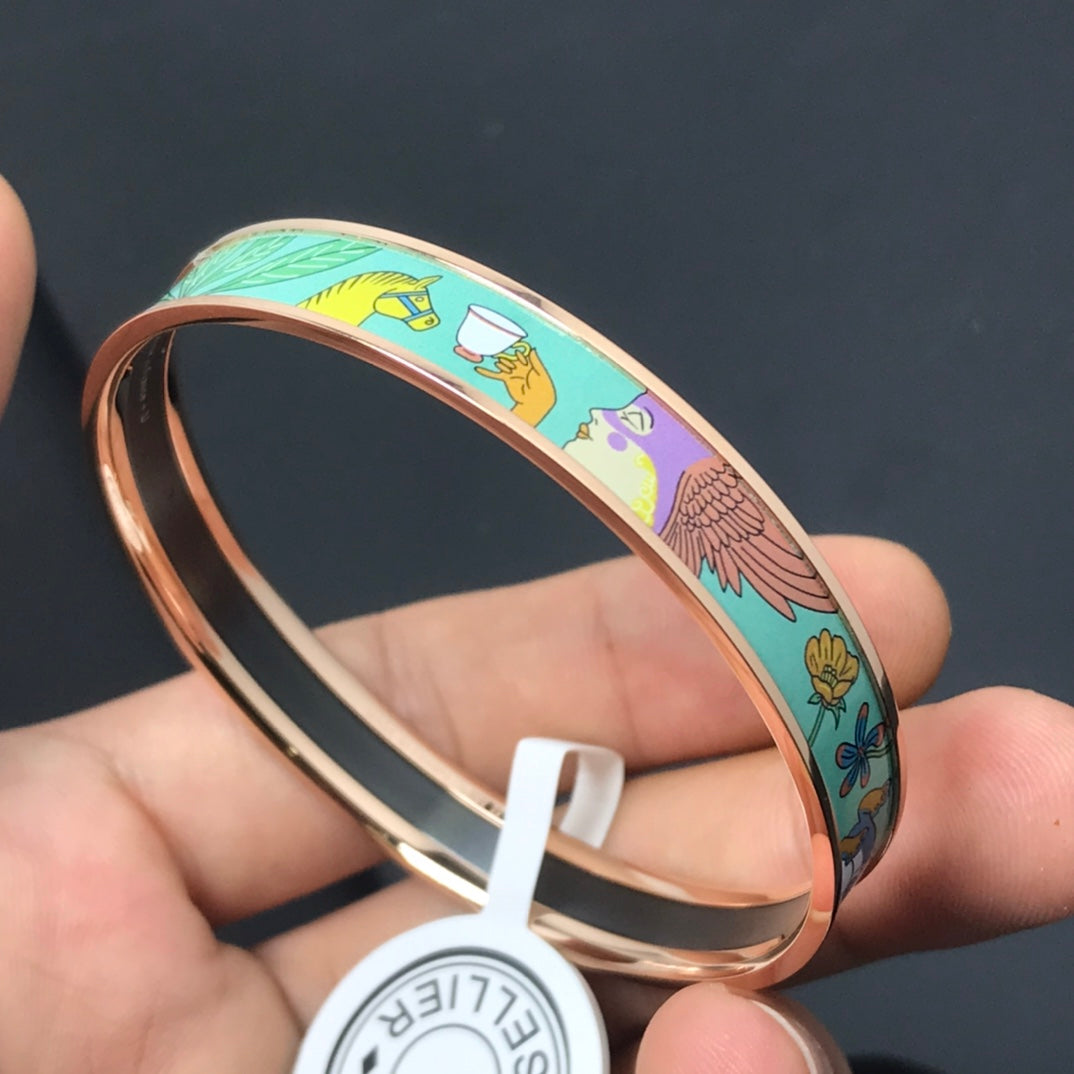 55QH89K  Popular B Bracelets