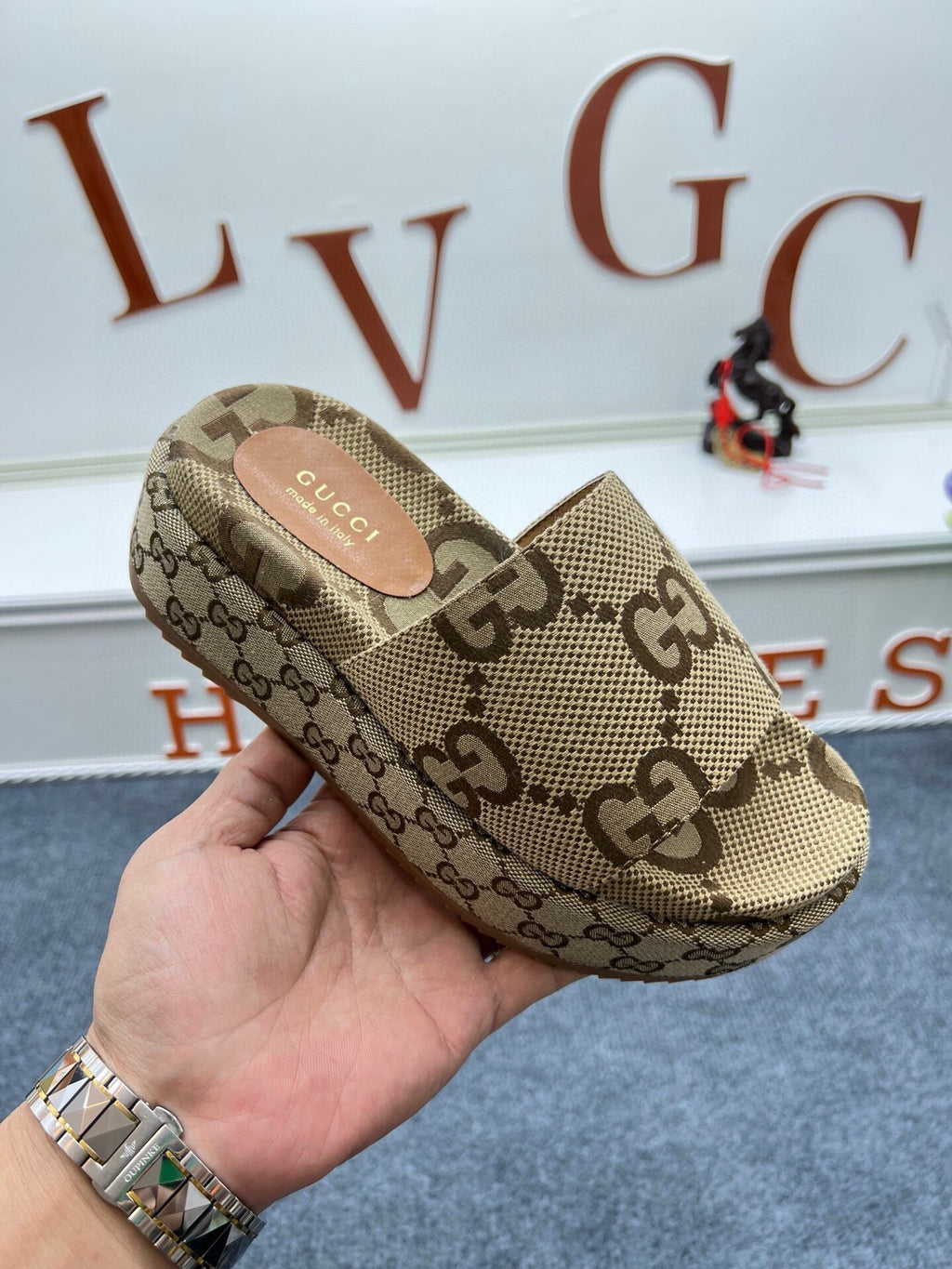 54B122Z Popular slippers  Sole thickness 5.5cm