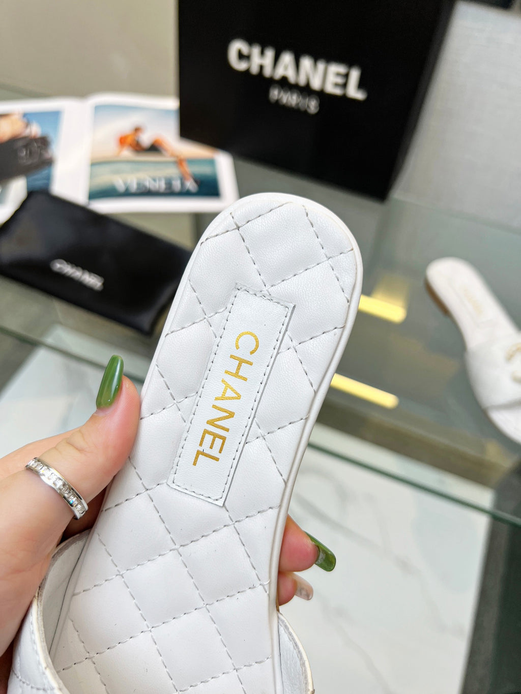 245RC12Z Popular genuine leather slippers