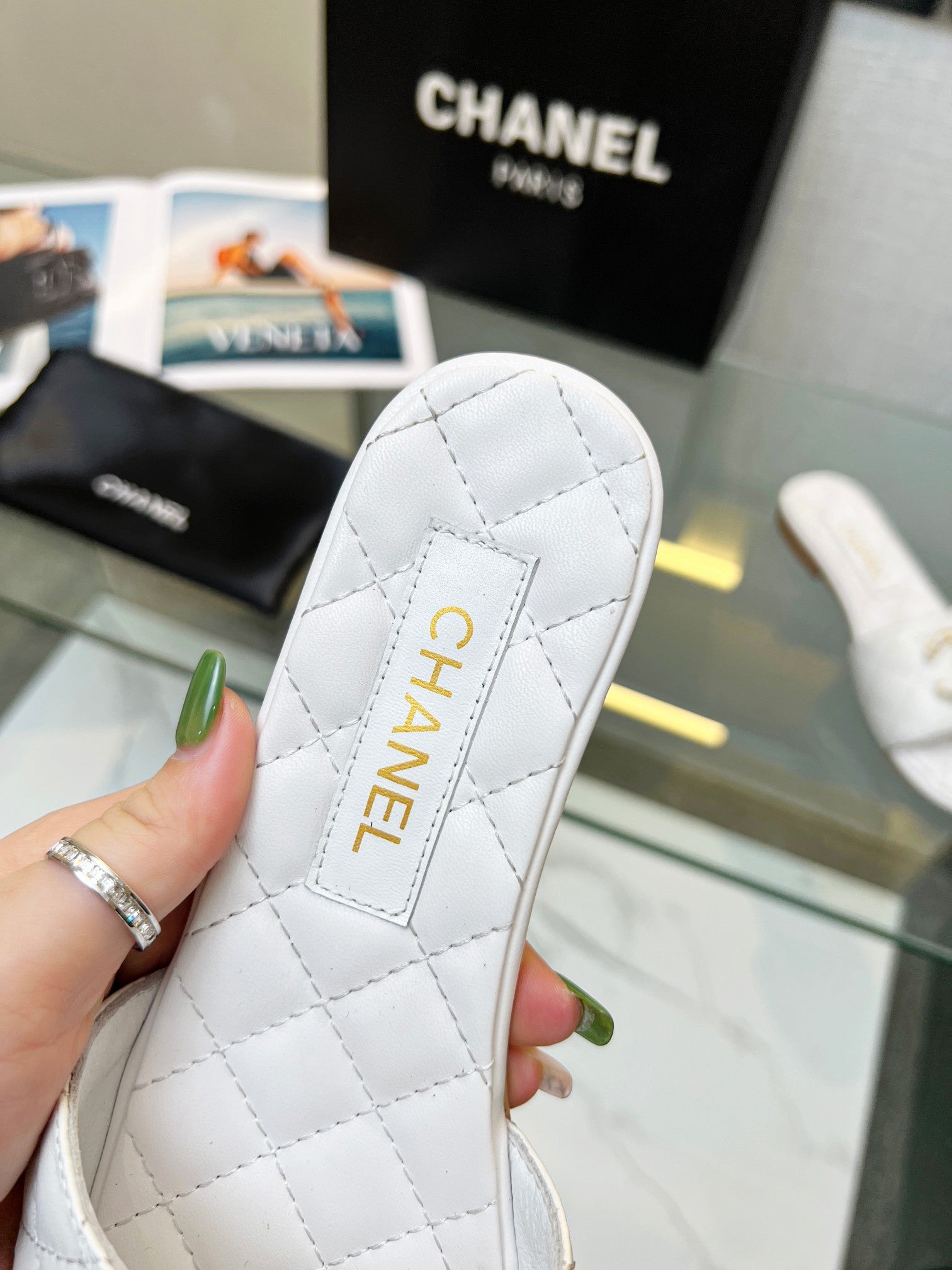 245RC12Z Popular genuine leather slippers