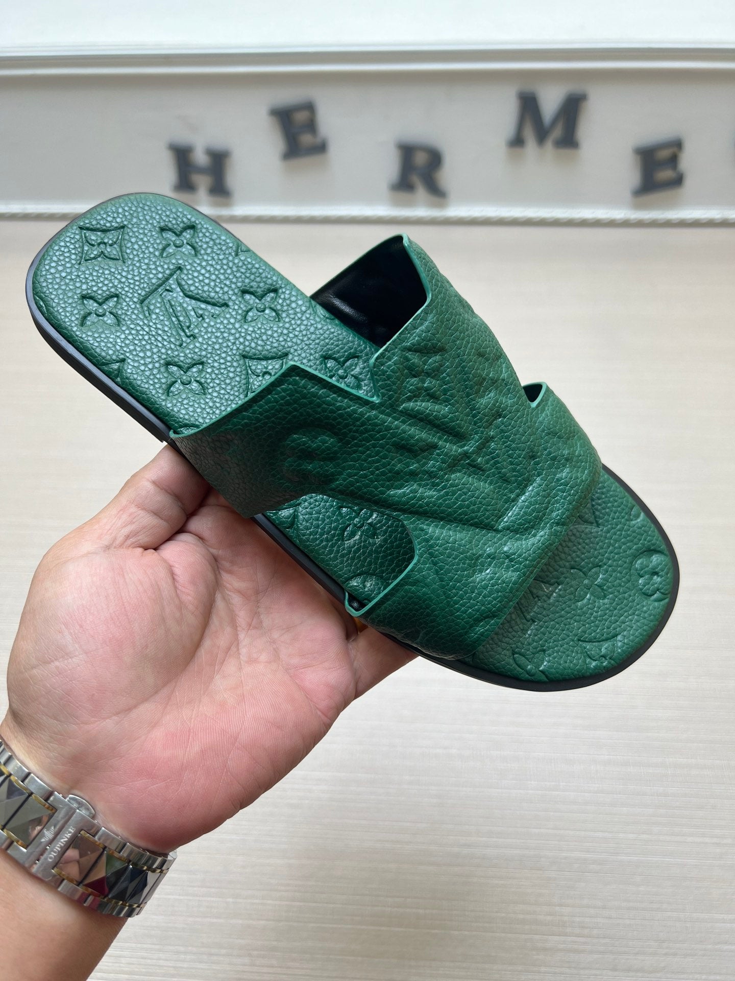 54E34Z Popular slippers