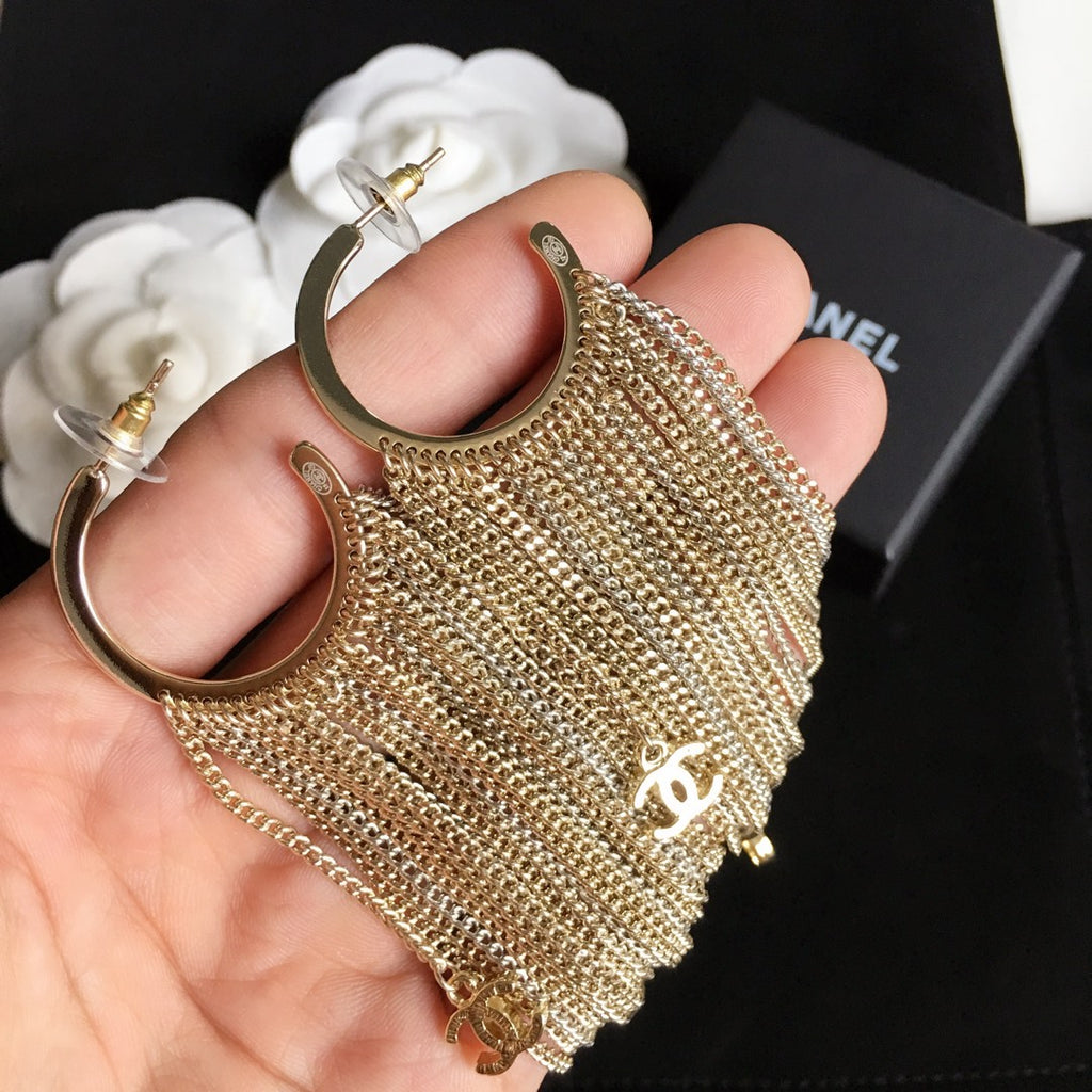 14C108E Popular Earrings