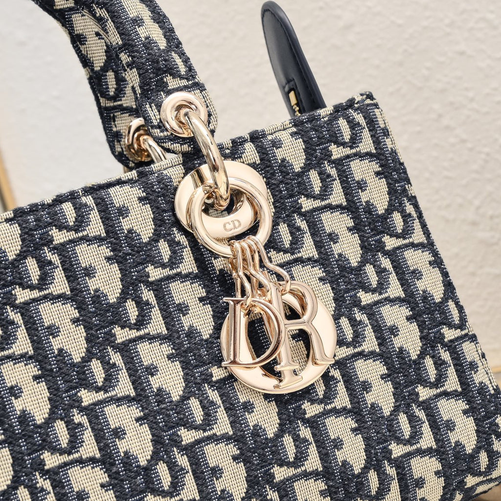 1XD439B Popular   embroidery bag