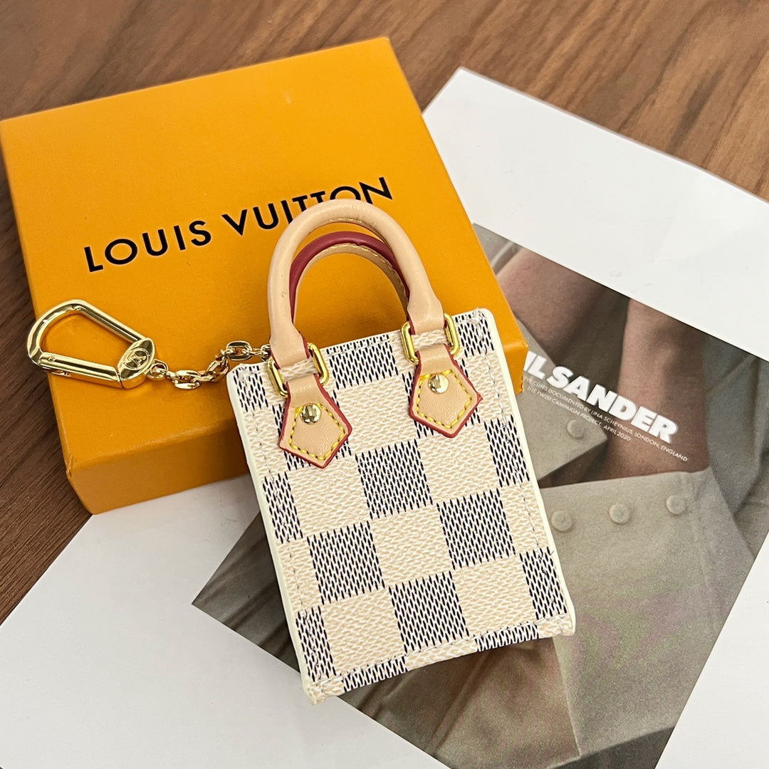 35ZE7A Popular bag 's charms accessories