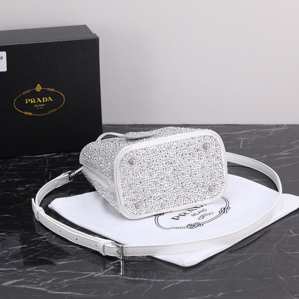 2XPD265B Popular    leather bag 