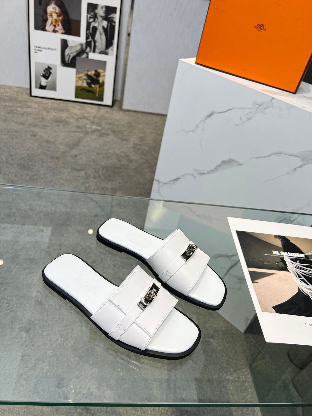 Z2X66H3 Popular high-quality leather Shoes