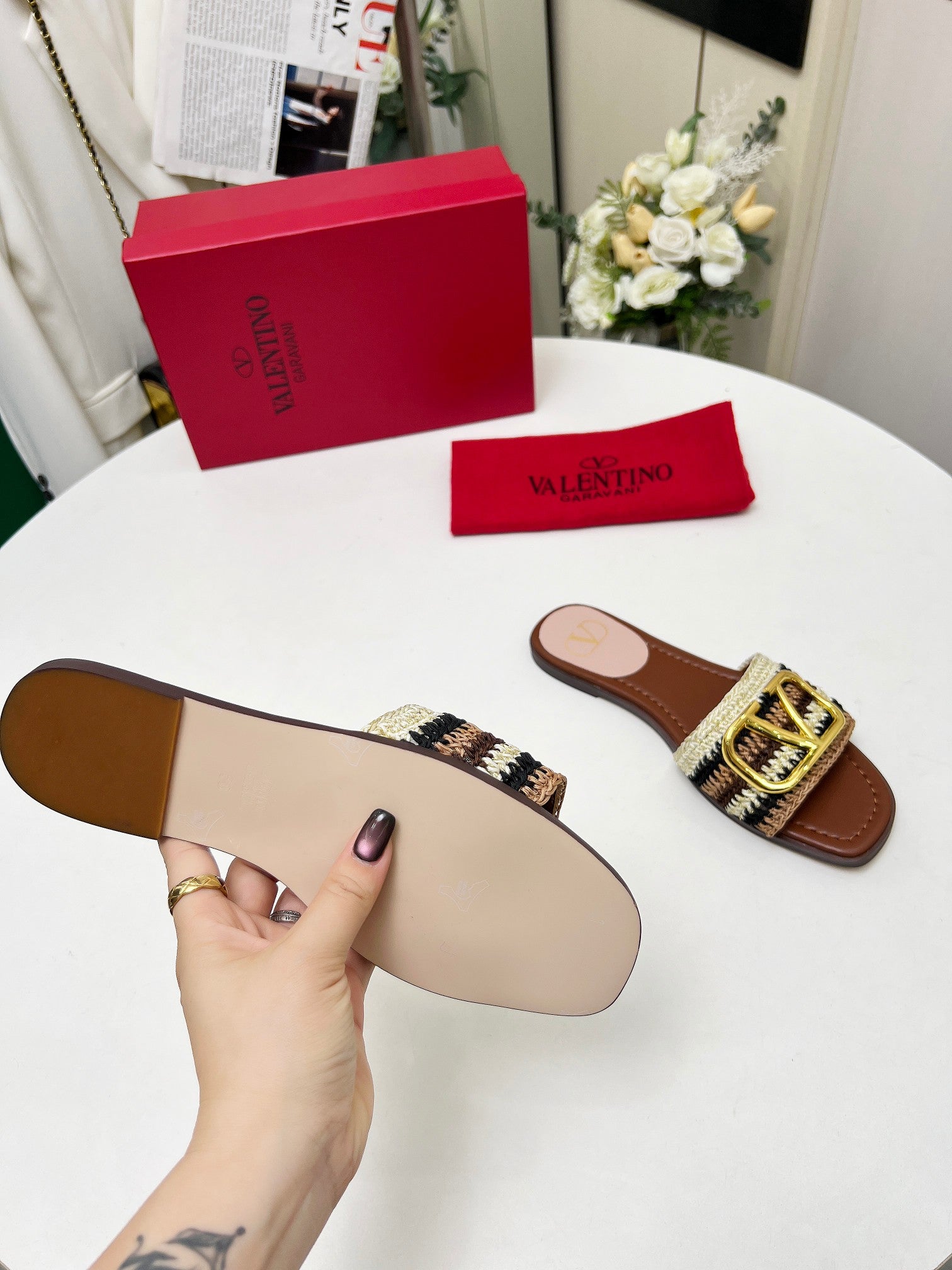 255QVL31Z Popular Slippers