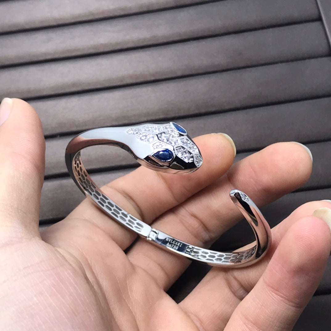 55QS40K  Popular Bracelets