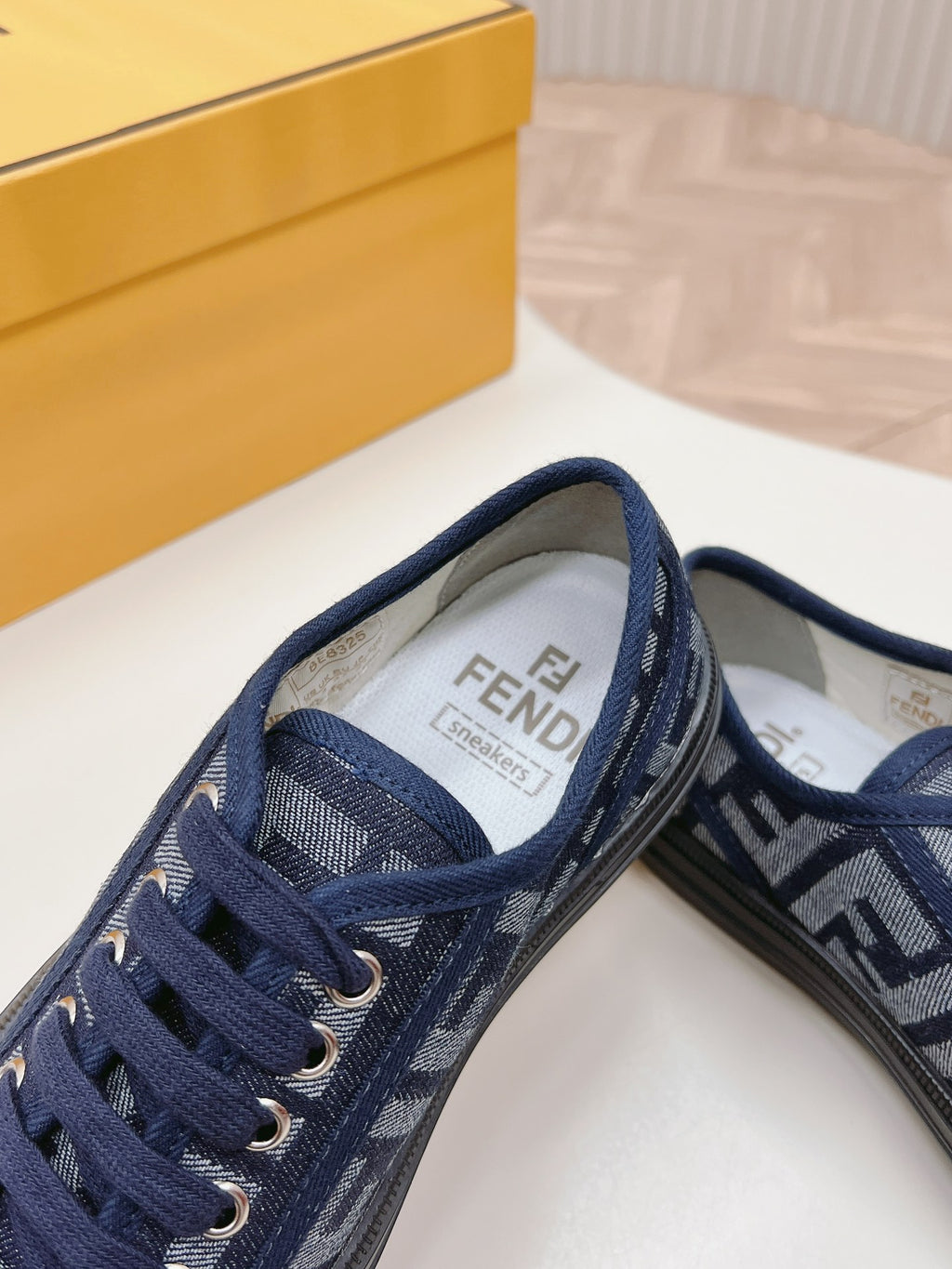 2105QF423Z Popular high-quality Shoes
