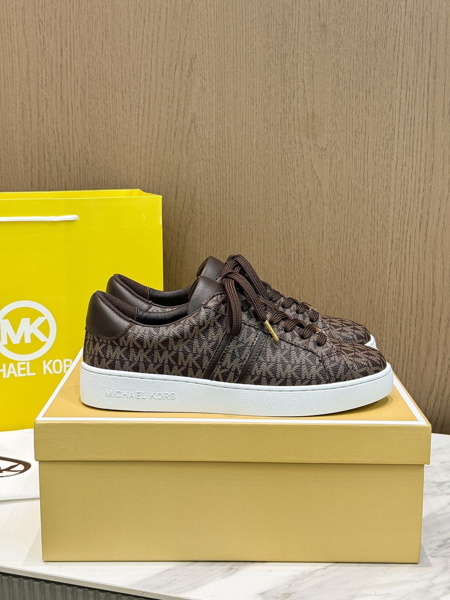 285ZA48Z Popular high-quality shoes